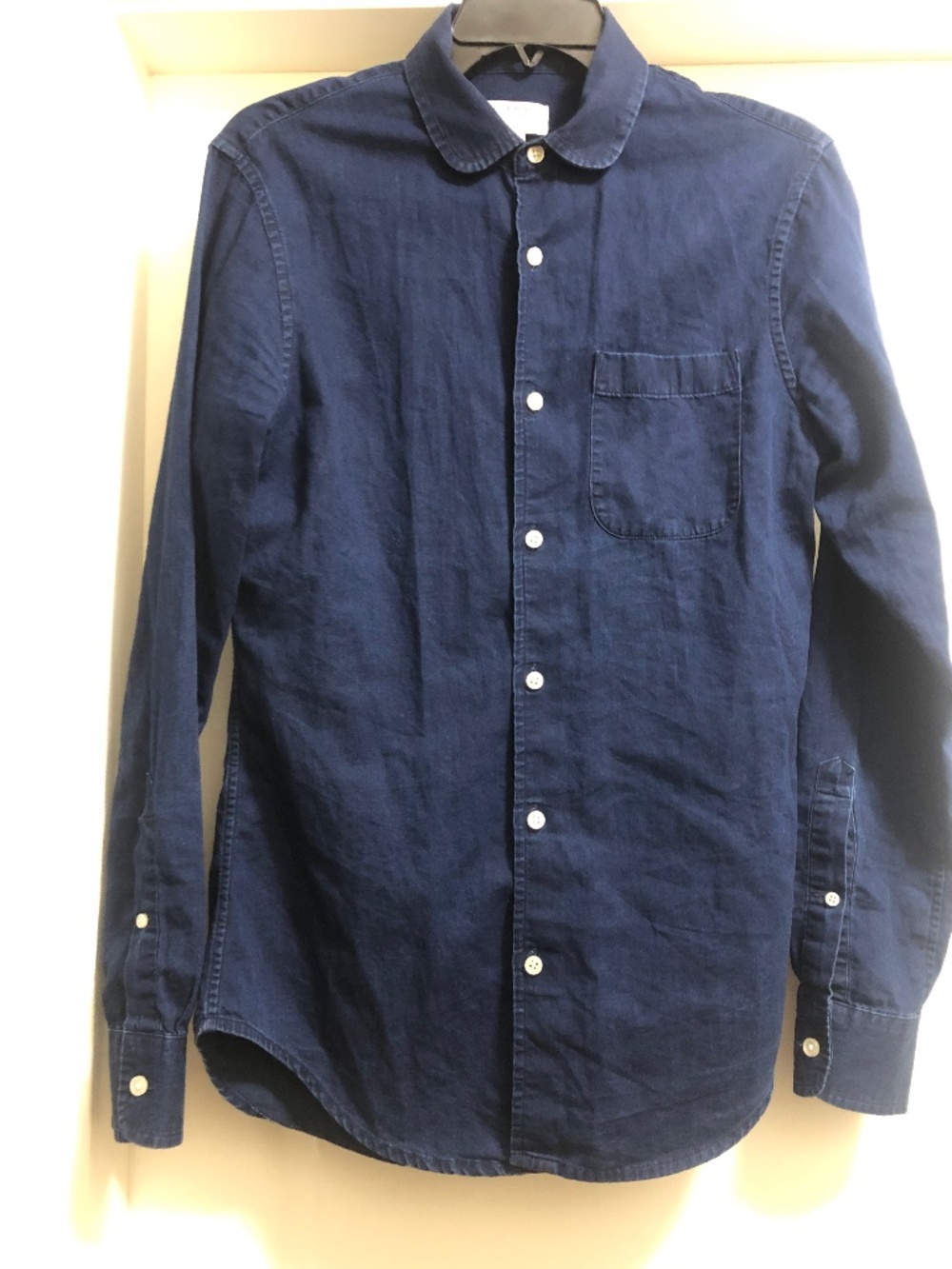 Club Monaco XS cotton button up shirt dark blue rounded collar